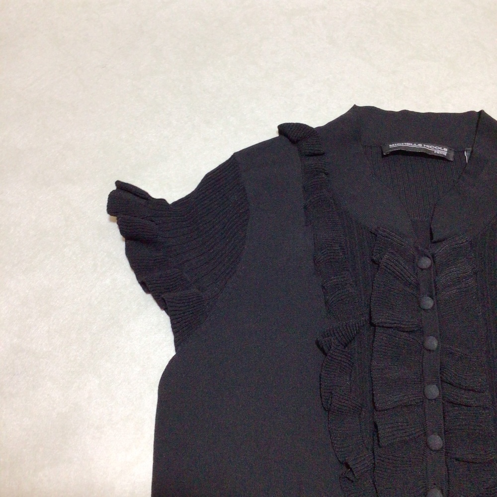 Michelle Nicole Black Short Sleeve Ruffled Shirt, Size Petite Medium - Picture 6 of 9